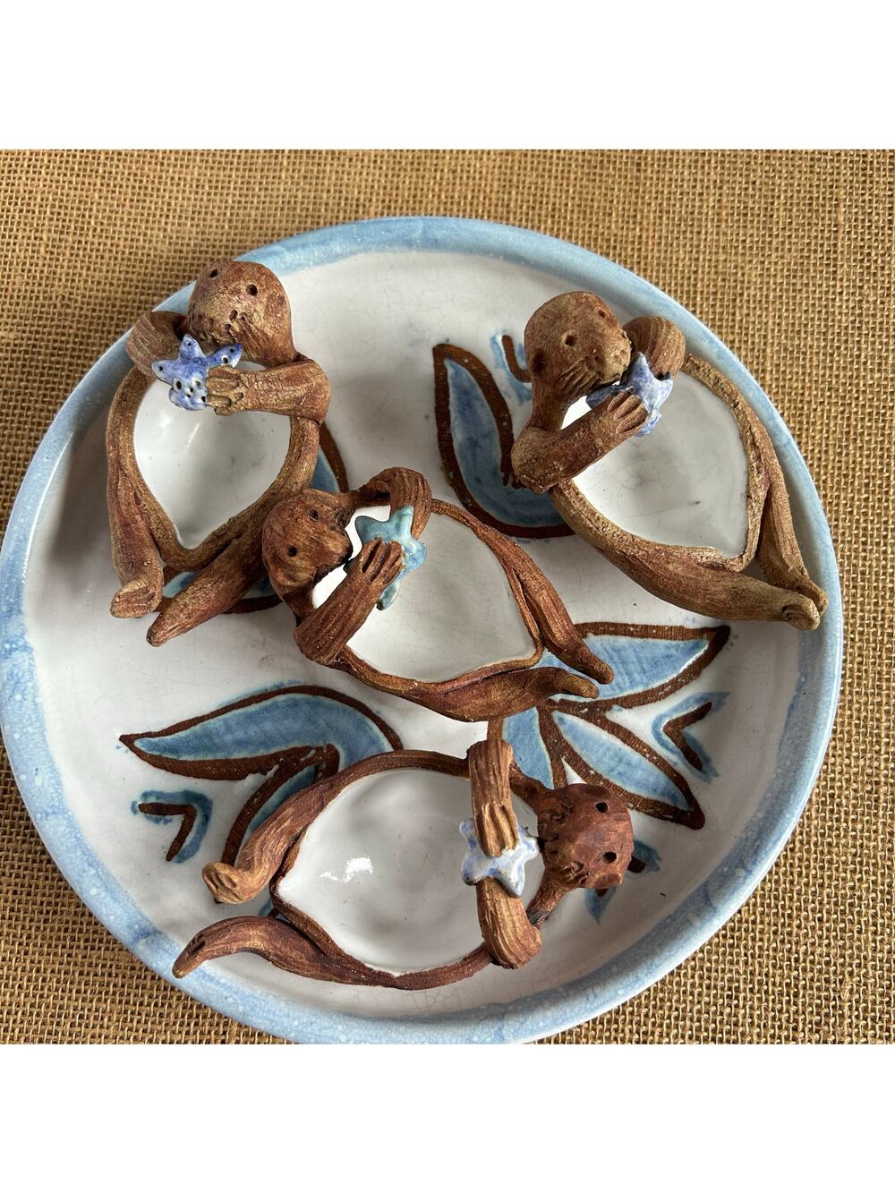 Dann Studio Pottery Otter Set – Plate + 3 Figurines Signed Dann